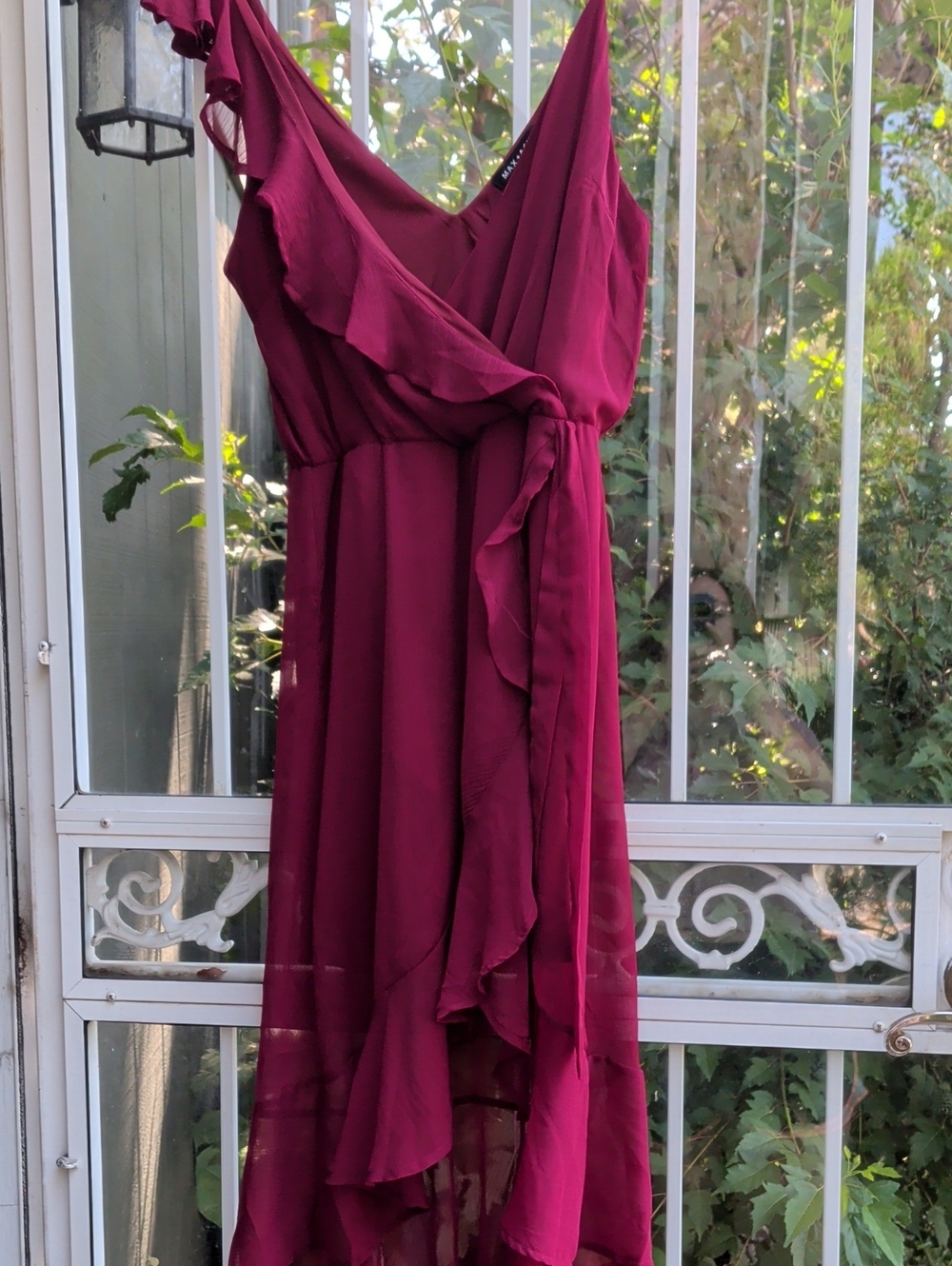 Women’s Ruffled Wrap Midi Dress in‎ Berry